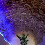 La Grotta, Luxury & 펜션