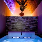 La Grotta, Luxury & 노토