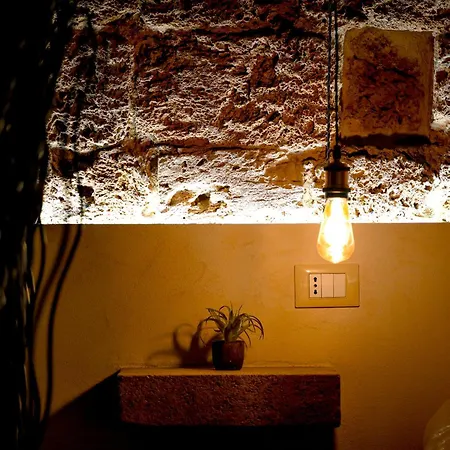 La Grotta, Luxury & Noto