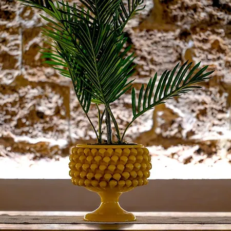 La Grotta, Luxury &