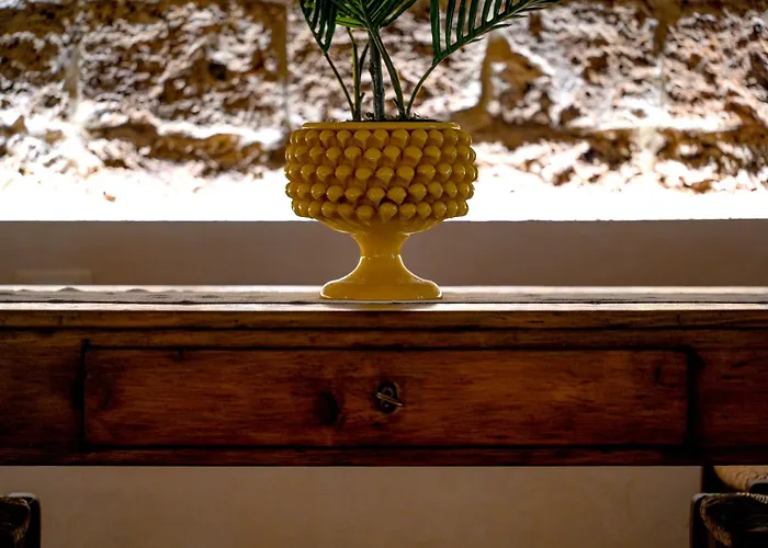 La Grotta, Luxury & *
